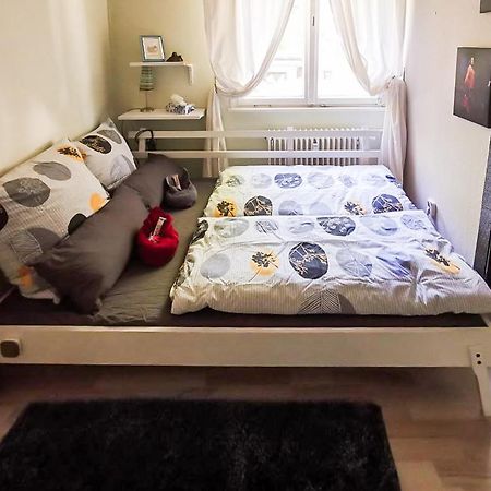 Cosy Room In Our Apartment Berlin Exterior foto